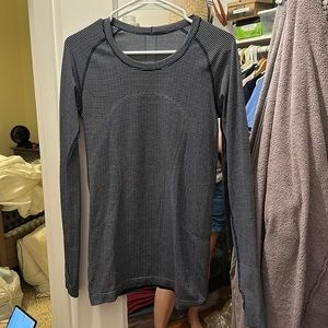 Navy and white long sleeve Swiftly size 8